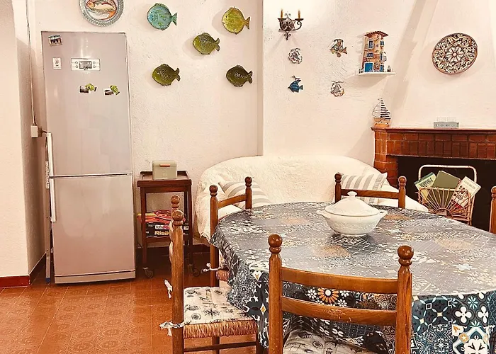 Villa Stella, With Garden, Five Minutes From The Beach
