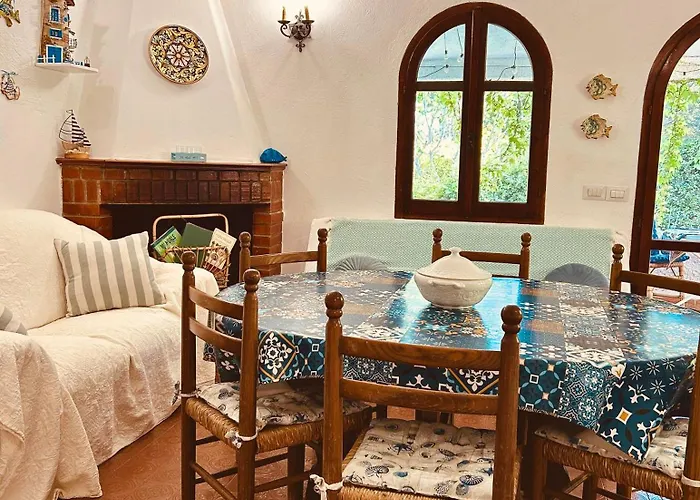 Villa Stella, With Garden, Five Minutes From The Beach