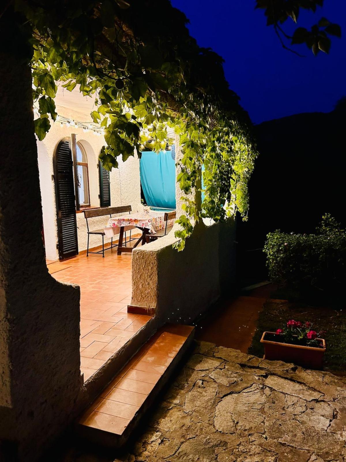 Casa de Férias Stella, With Garden, Five Minutes From The Torre delle Stelle