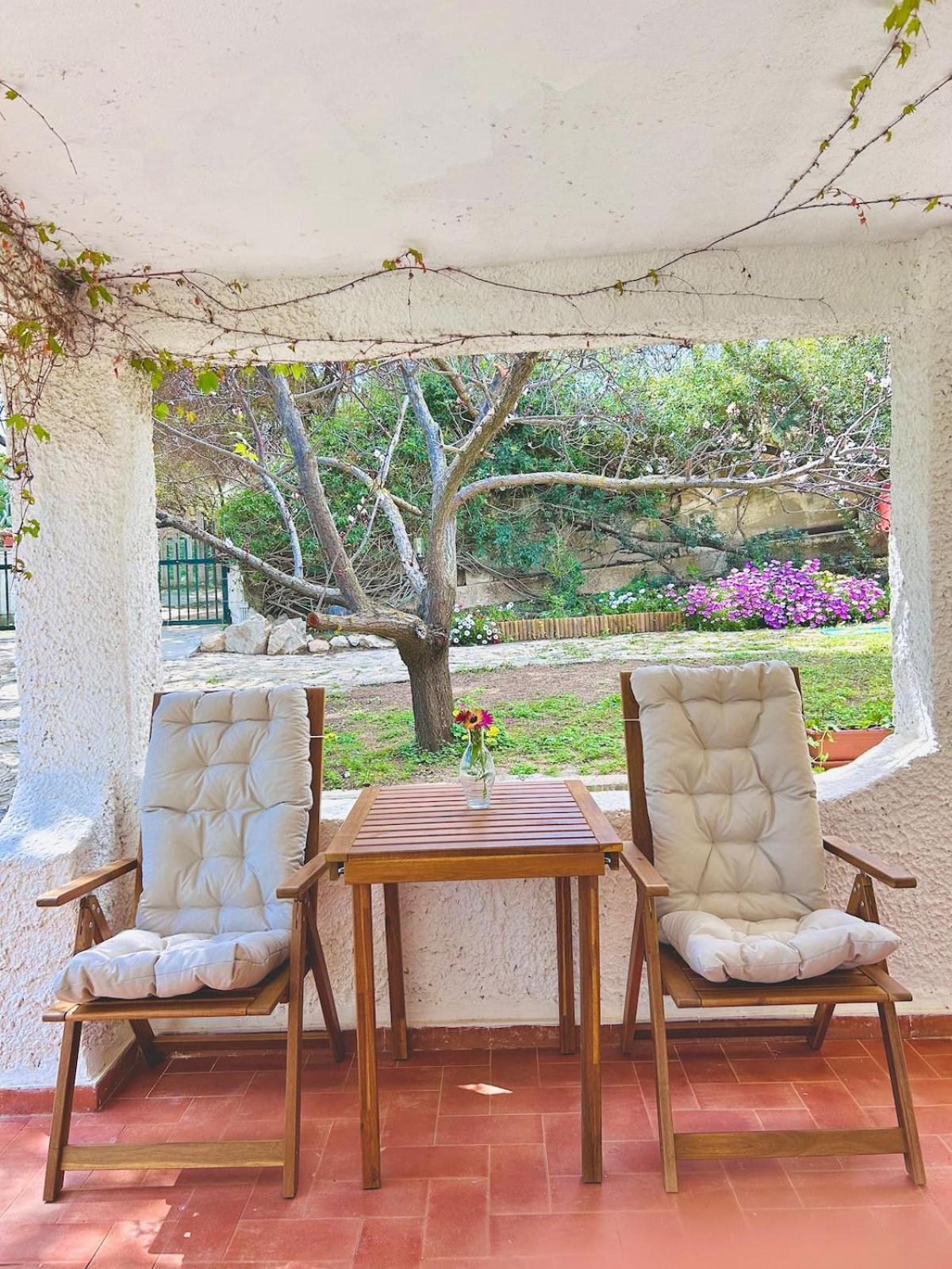 Stella, With Garden, Five Minutes From The Casa de Férias *