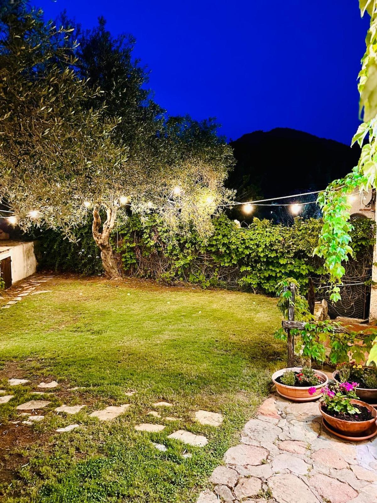 Stella, With Garden, Five Minutes From The * Torre delle Stelle