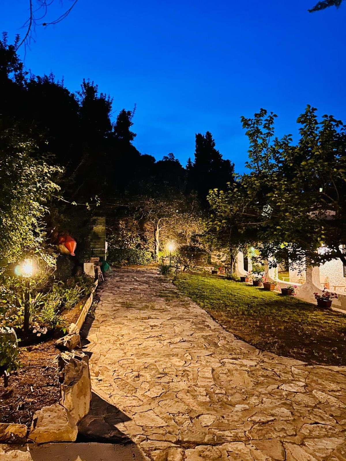 Stella, With Garden, Five Minutes From The Holiday home *