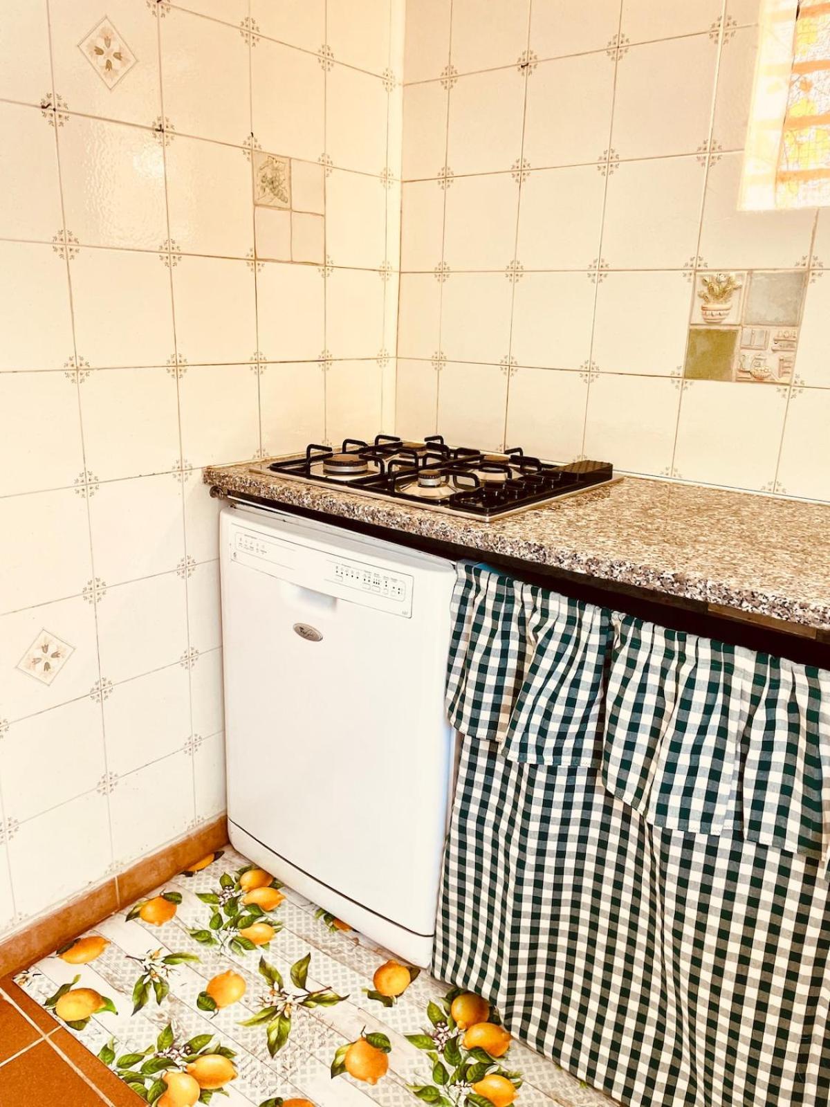 Stella, With Garden, Five Minutes From The Holiday home Torre delle Stelle