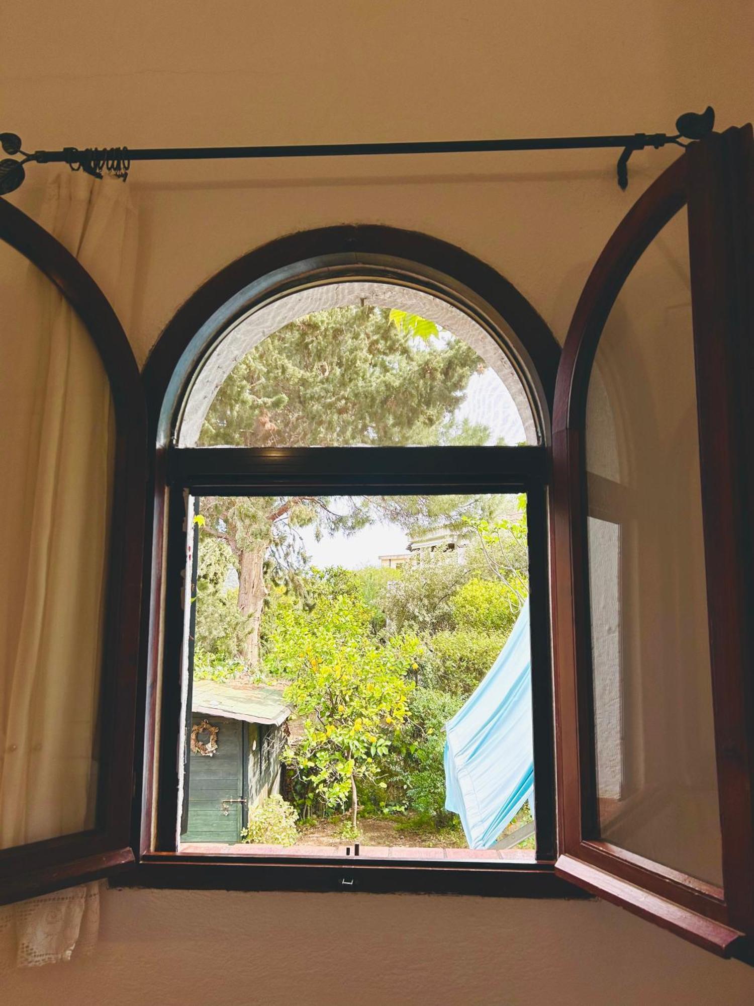 Casa de Férias Stella, With Garden, Five Minutes From The *