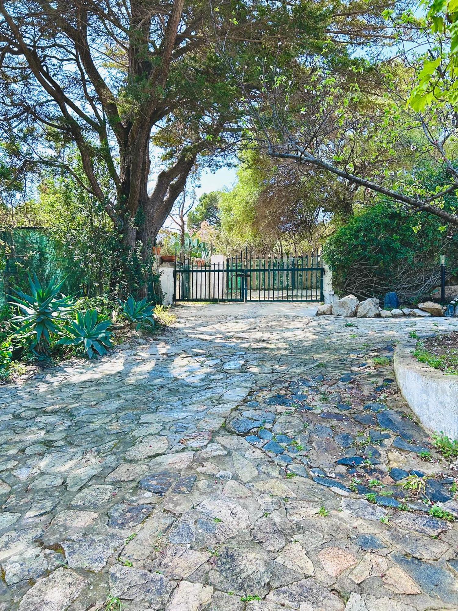 Casa de Férias Stella, With Garden, Five Minutes From The Torre delle Stelle