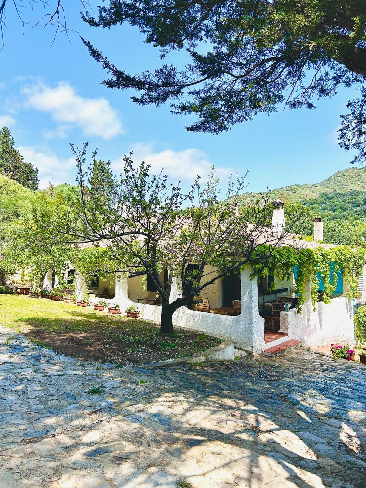 Stella, With Garden, Five Minutes From The Holiday home